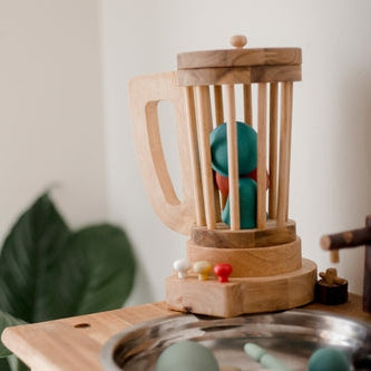 QToys WOODEN BLENDER