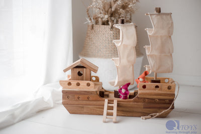 Q Toys Wooden Pirate Ship